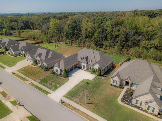 3519 Lake Pointe Dr, Jonesboro, AR 72404