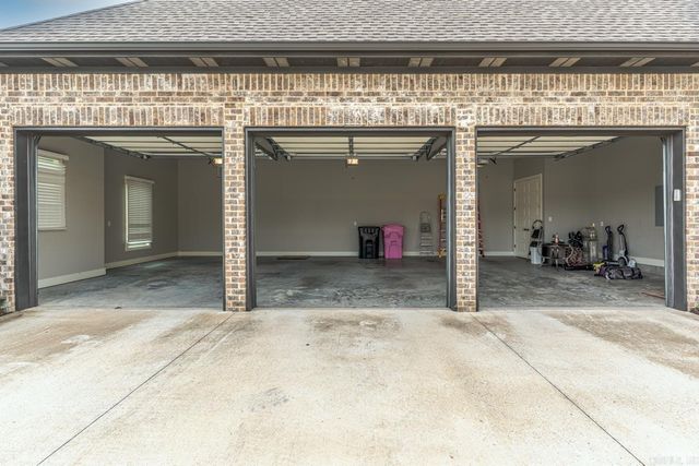 3519 Lake Pointe Dr, Jonesboro, AR 72404