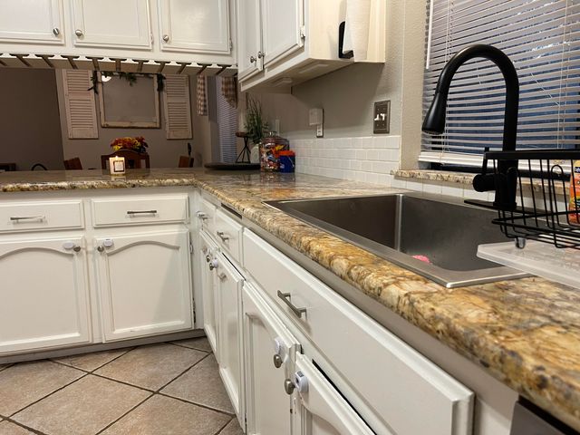 843 N Milner Street, Tulare, CA 93274