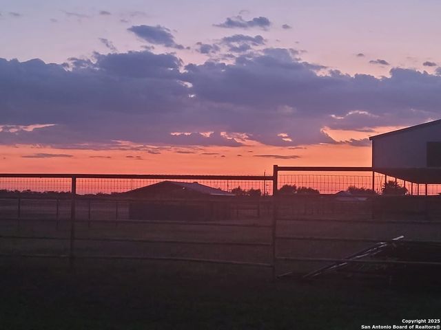 3707 S State Highway 173 N, Hondo, TX 78861