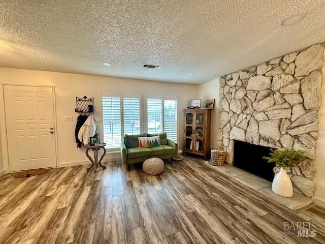 1203 Heron Dr, Suisun City, CA 94585