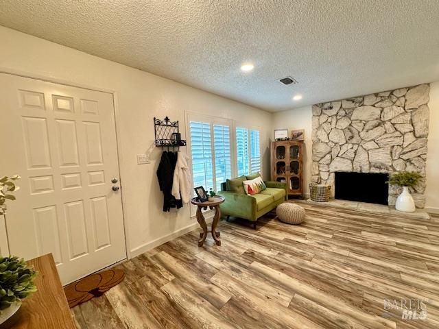 1203 Heron Dr, Suisun City, CA 94585