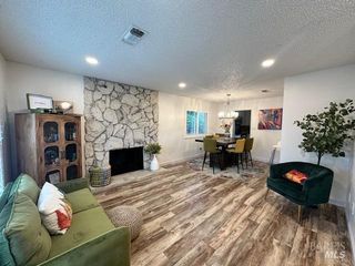 1203 Heron Dr, Suisun City, CA 94585