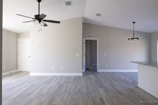 7184 N Radcliff Avenue, Citrus Springs, FL 34434