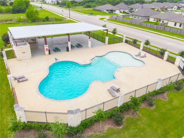 1968 Taggart Trail, Bryan, TX 77807