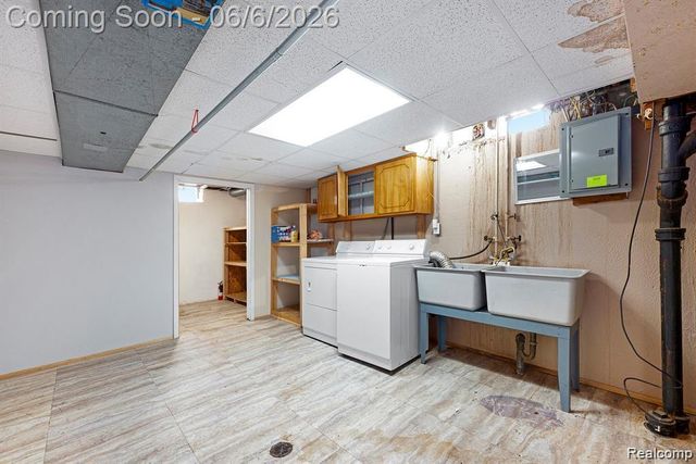 4772 Marian Avenue, Warren, MI 48092