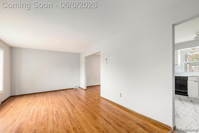 4772 Marian Avenue, Warren, MI 48092