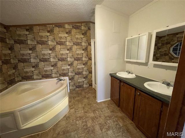 78 Little John Road, Sikeston, MO 63801