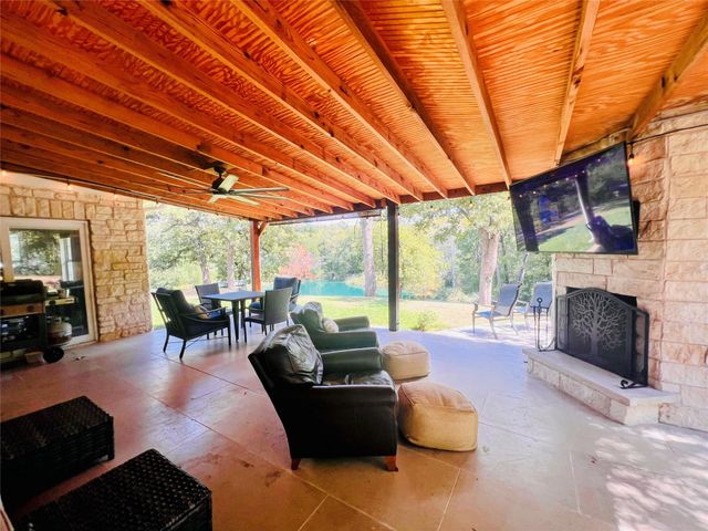 126 Blackjack CV, Bastrop, TX 78602