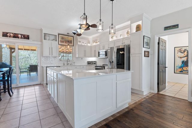 126 Blackjack CV, Bastrop, TX 78602