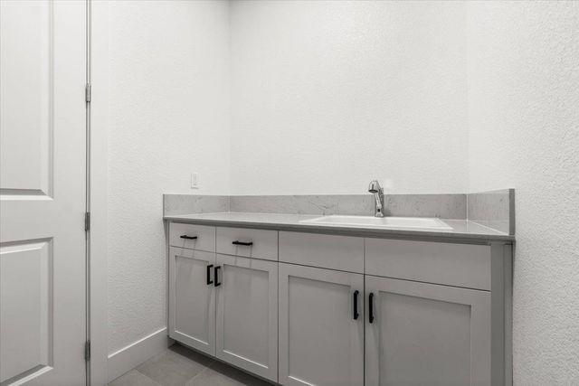 303 Emmet Pl, Concord, CA 94521