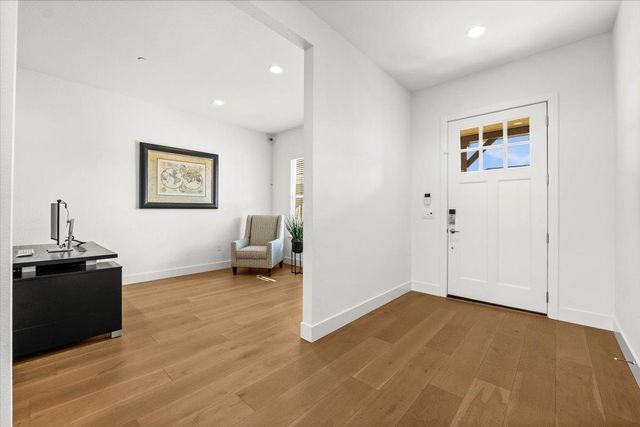 303 Emmet Pl, Concord, CA 94521