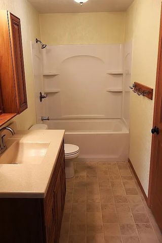 3200 Mound Avenue SE, Cedar Rapids, IA 52403