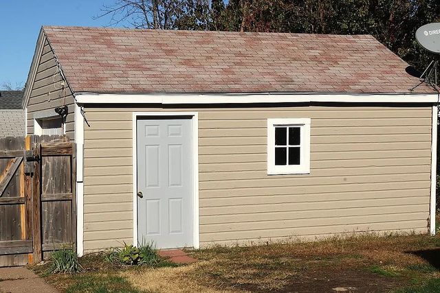 3200 Mound Avenue SE, Cedar Rapids, IA 52403