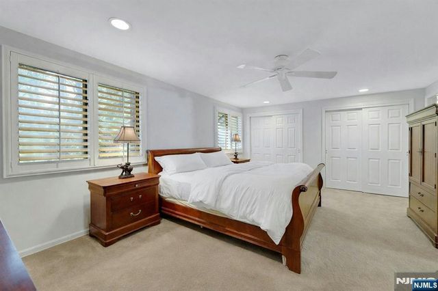 56 Longfellow Lane, Mahwah, NJ 07430