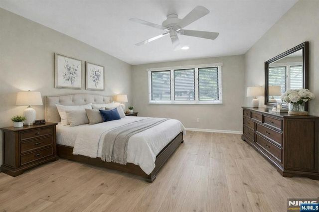 56 Longfellow Lane, Mahwah, NJ 07430