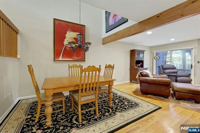 56 Longfellow Lane, Mahwah, NJ 07430