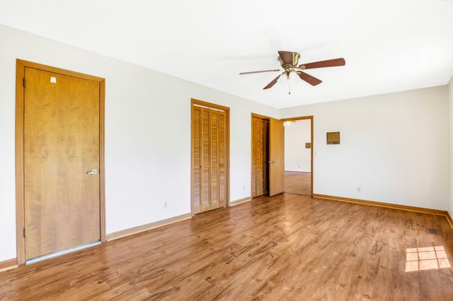 208 General Forrest Dr, Springfield, TN 37172