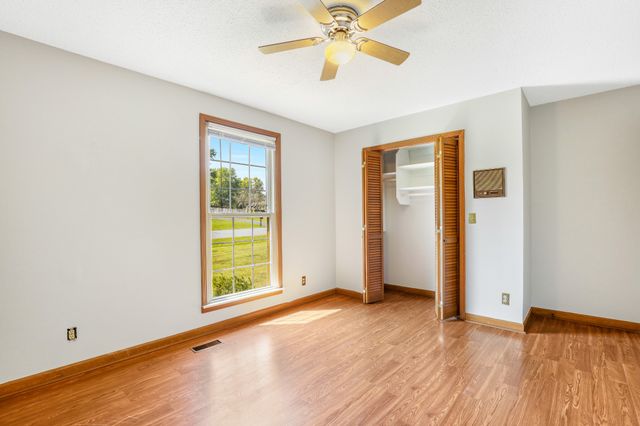 208 General Forrest Dr, Springfield, TN 37172