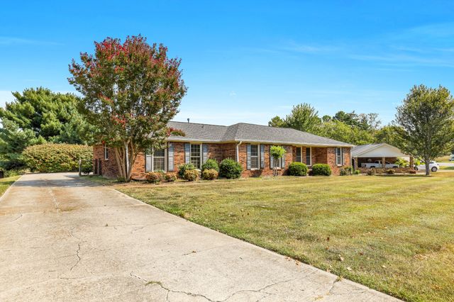 208 General Forrest Dr, Springfield, TN 37172
