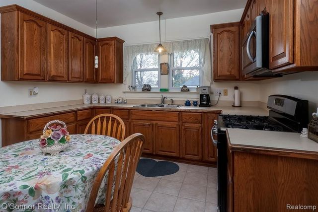 3323 Kinney Road, Emmett, MI 48022