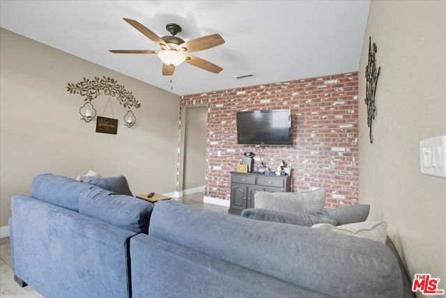 6223 W Avenue J12, Lancaster, CA 93536