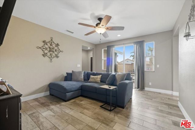 6223 W Avenue J12, Lancaster, CA 93536