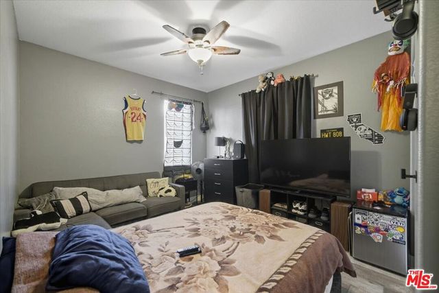 6223 W Avenue J12, Lancaster, CA 93536