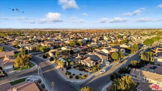 6223 W Avenue J12, Lancaster, CA 93536