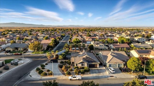 6223 W Avenue J12, Lancaster, CA 93536
