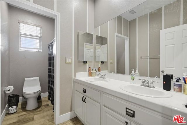 6223 W Avenue J12, Lancaster, CA 93536