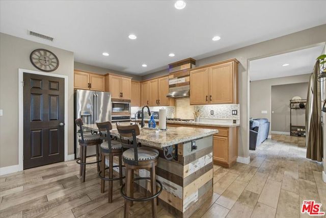 6223 W Avenue J12, Lancaster, CA 93536