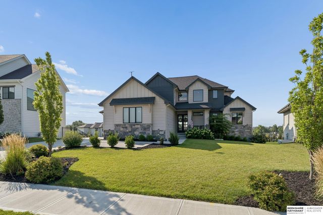 21225 Joseph Street, Omaha, NE 68022