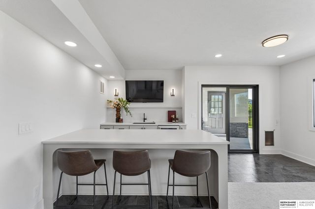 21225 Joseph Street, Omaha, NE 68022