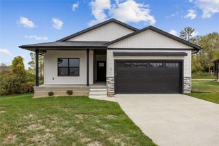 2931 Eight Bells Drive, Marion, IA 52302