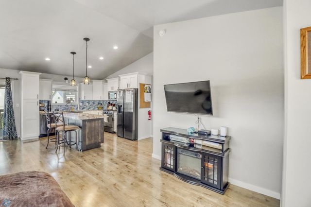1334 6th Street NW, West Fargo, ND 58078