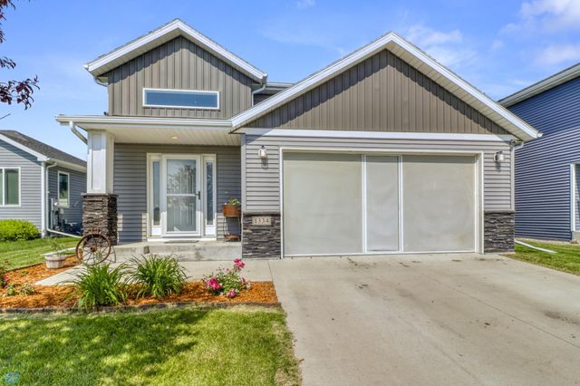 1334 6th Street NW, West Fargo, ND 58078