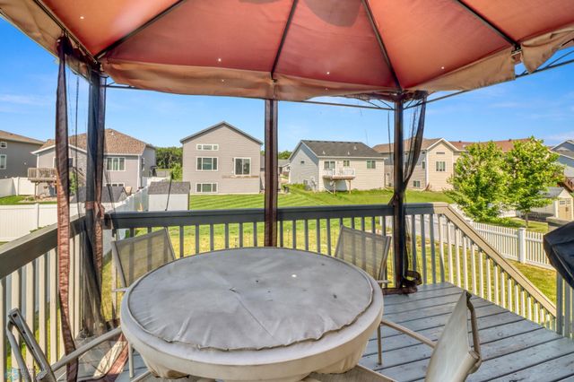1334 6th Street NW, West Fargo, ND 58078