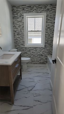 851 River Avenue, Providence, RI 02908