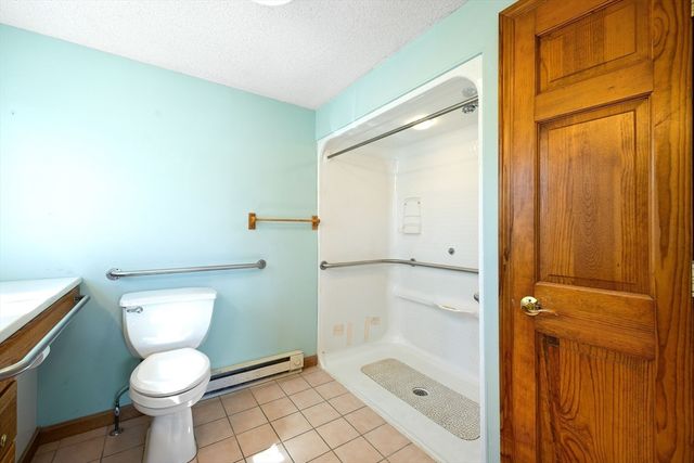 47 Boucher Cir, Chicopee, MA 01020