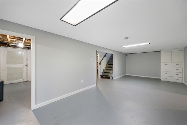47 Boucher Cir, Chicopee, MA 01020