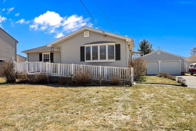 47 Boucher Cir, Chicopee, MA 01020