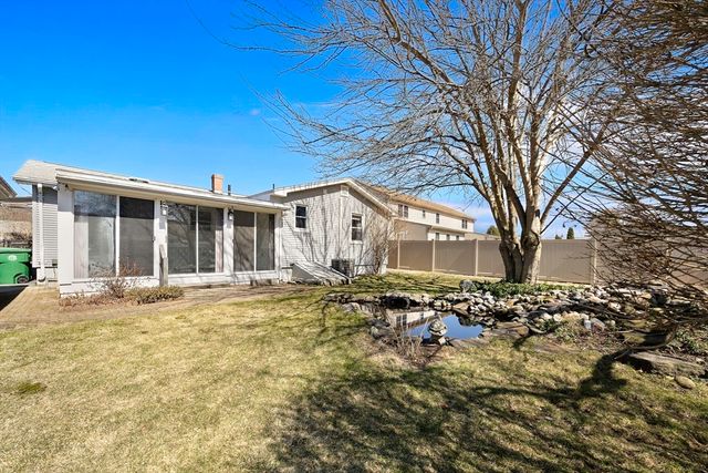 47 Boucher Cir, Chicopee, MA 01020
