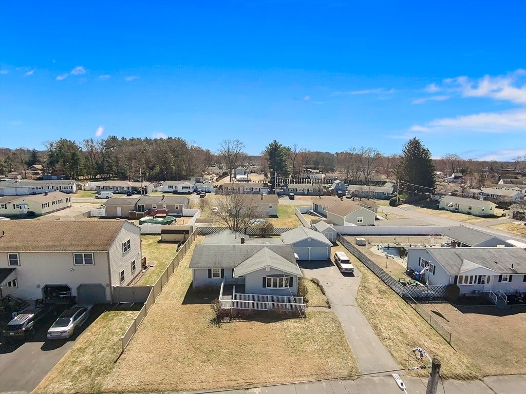 47 Boucher Cir, Chicopee, MA 01020