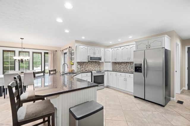 998 Brookwood Drive 998 Brookwood Drive, Troy, OH 45373