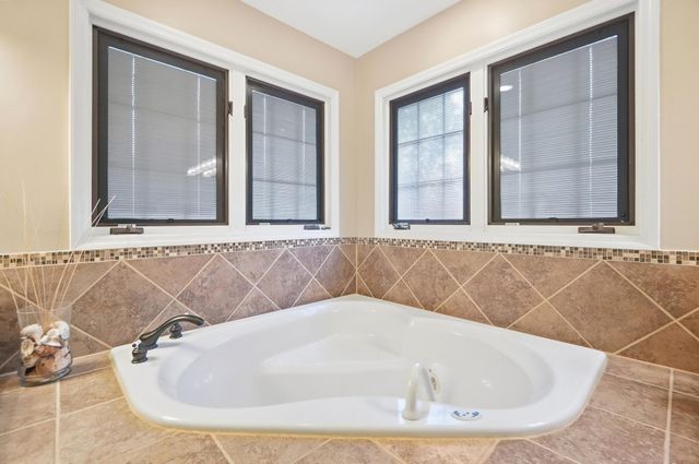 998 Brookwood Drive 998 Brookwood Drive, Troy, OH 45373