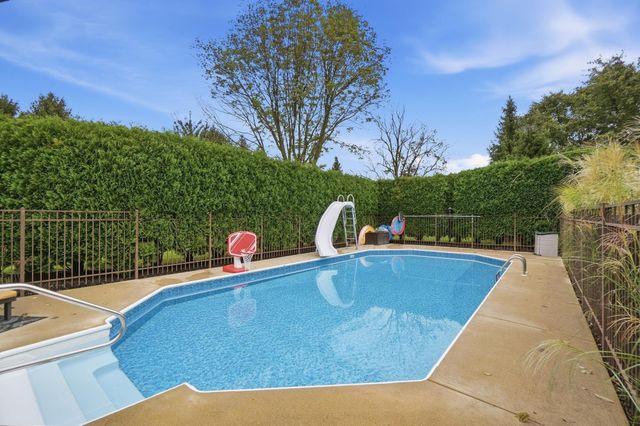 998 Brookwood Drive 998 Brookwood Drive, Troy, OH 45373