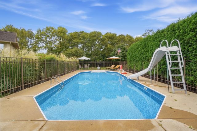 998 Brookwood Drive 998 Brookwood Drive, Troy, OH 45373