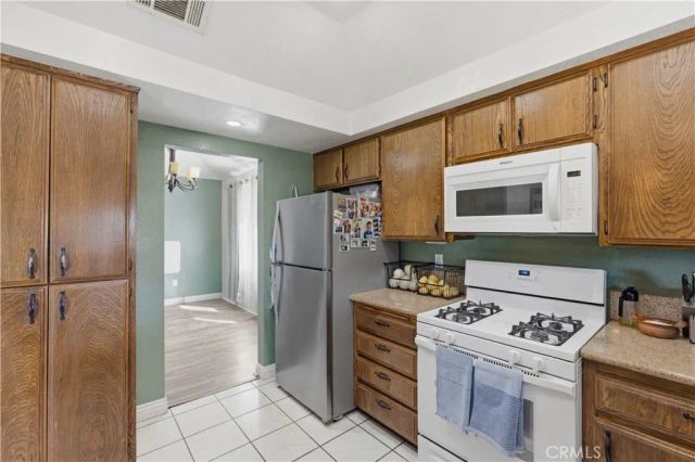 20801 Hollis Drive, Perris, CA 92570