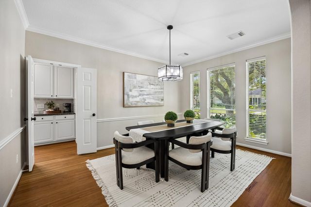 7535 Guinevere Drive, Sugar Land, TX 77479